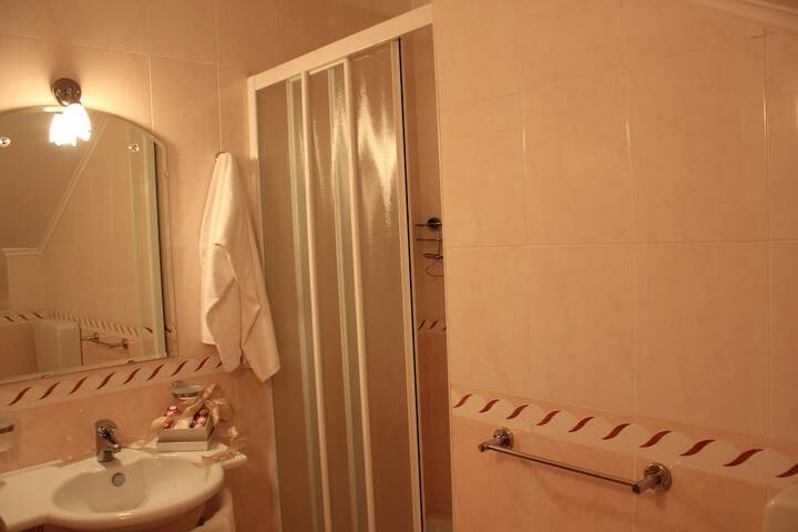 Clean Restrooms