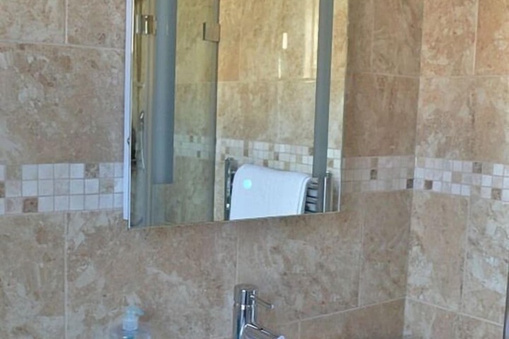 Room 14 of 17