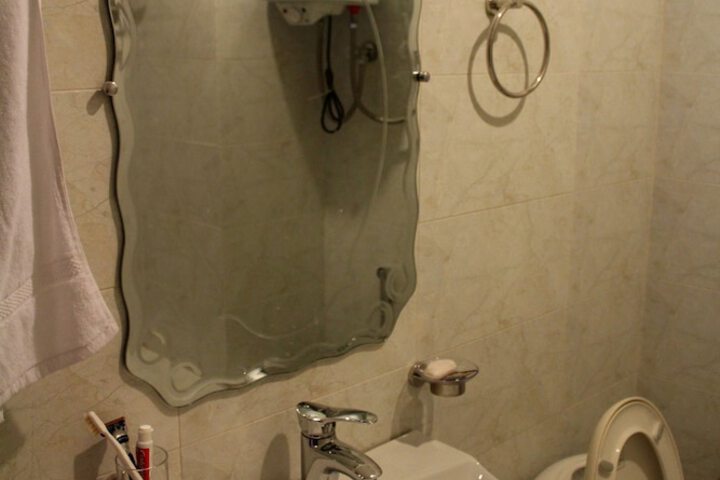 Room 18 of 21