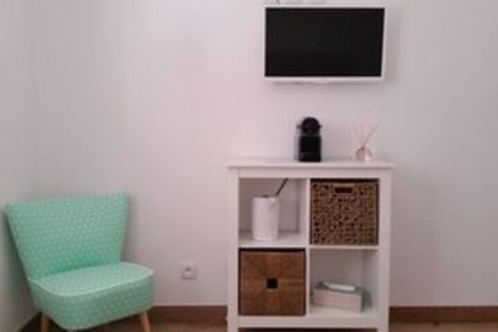 Room 19 of 35