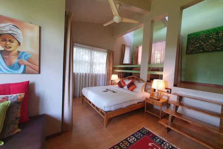 Room 18 of 126