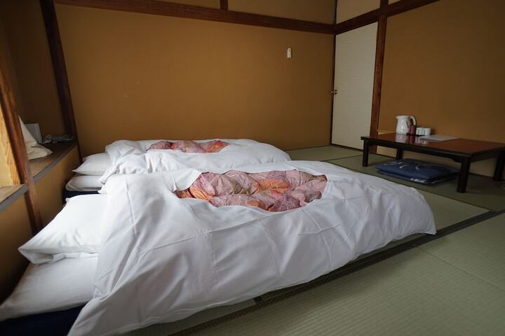 Room 4 of 29