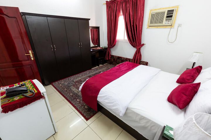 Room 15 of 26