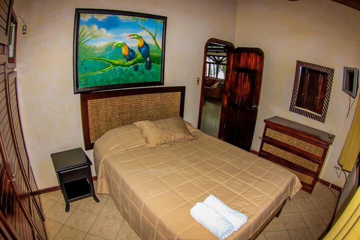 Room 6 of 95