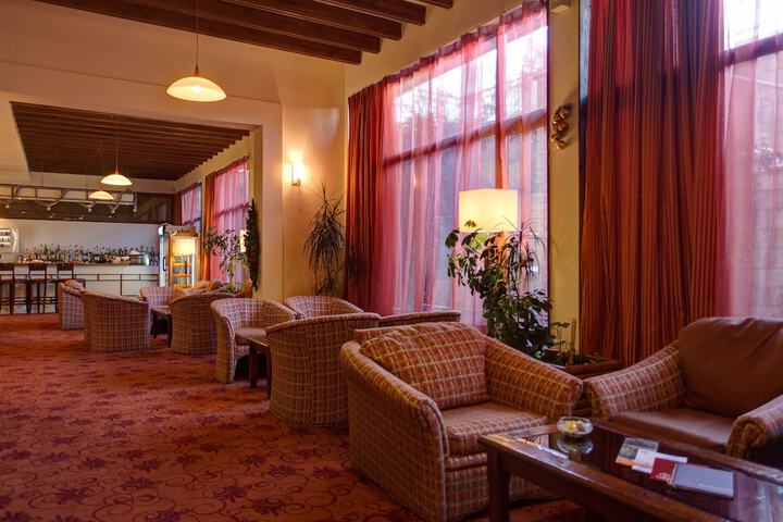 Hotel Lobby