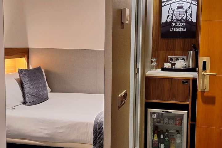 Room 30 of 79