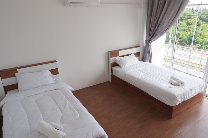 Room 14 of 73
