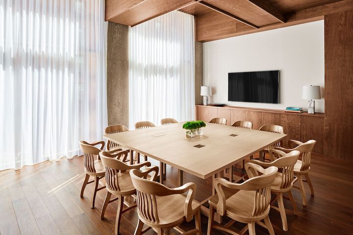 Meeting facility