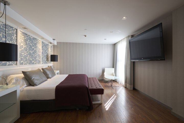 Room 19 of 92