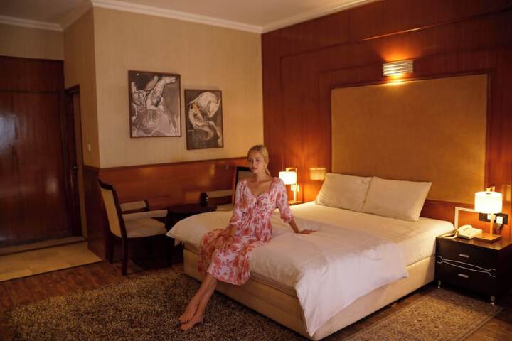 Room 48 of 111
