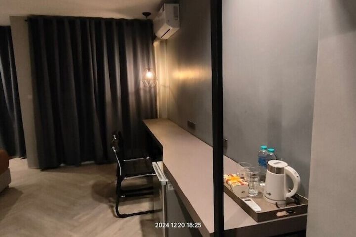 Room 5 of 45