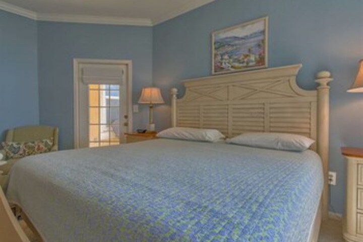 Room 52 of 66