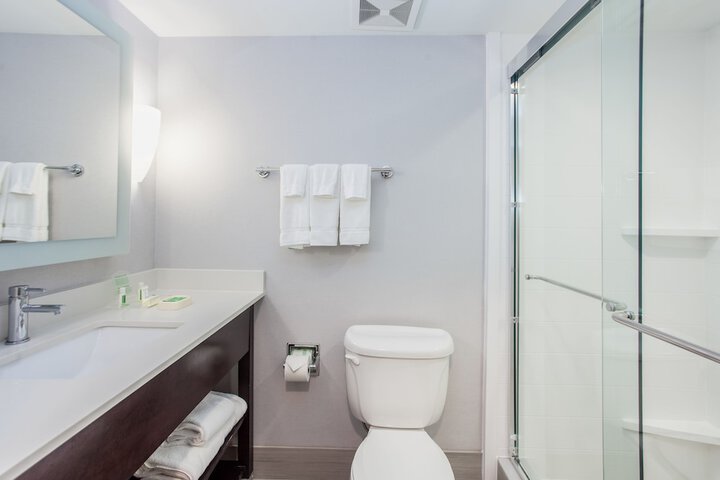 Bathroom amenities
