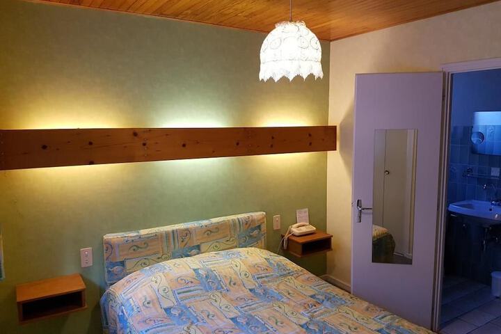 Room 13 of 91