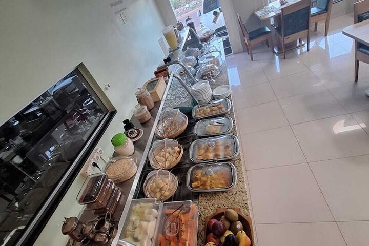 Breakfast/Coffee Service 40 of 48