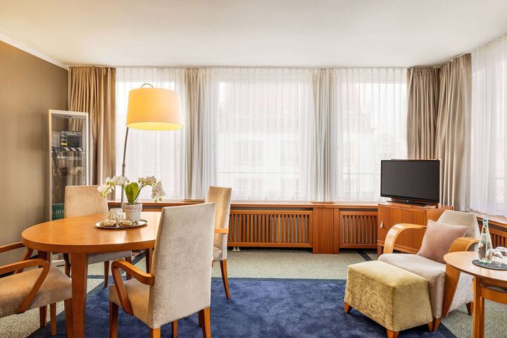 Room 21 of 73