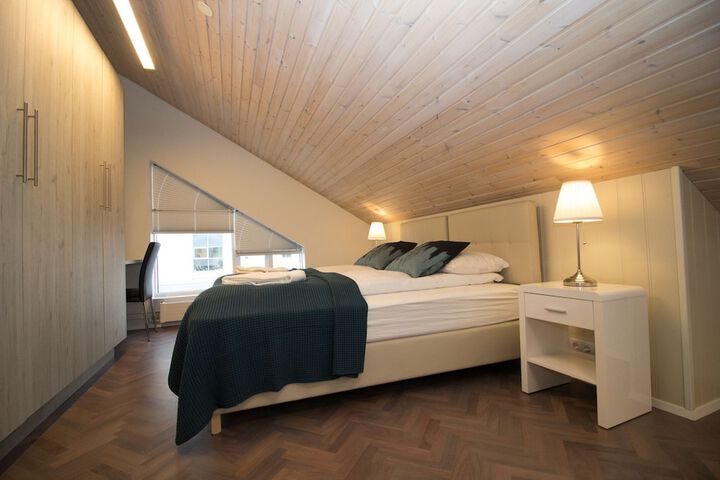 Room 5 of 29