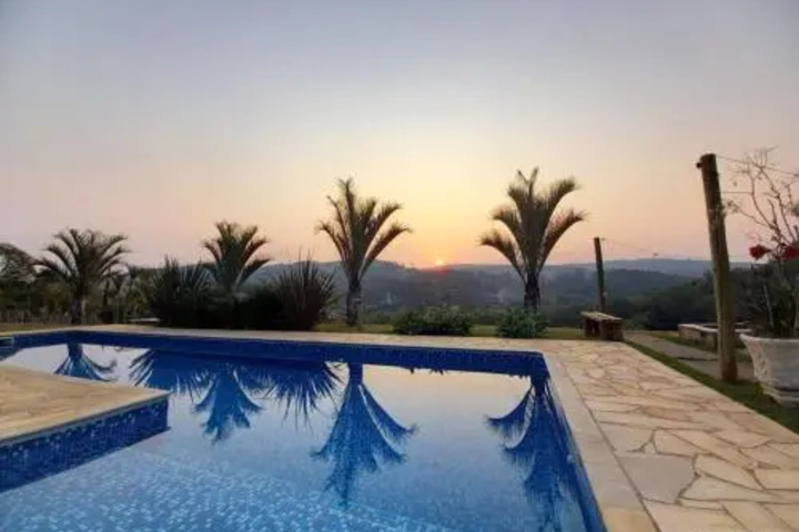 Pool 5 of 11