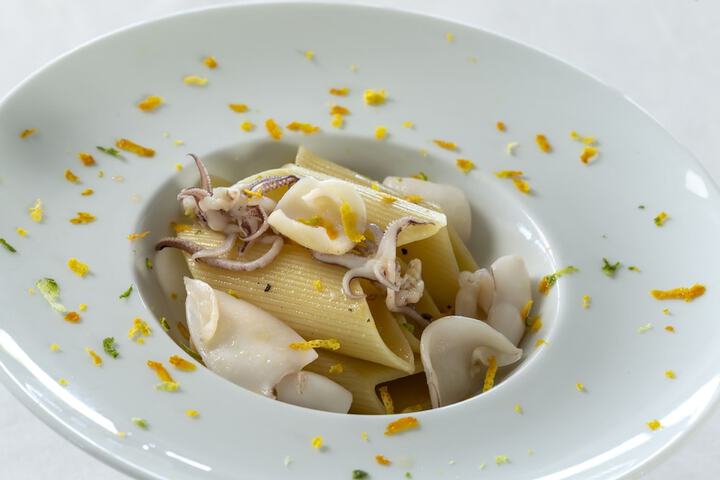 Dining 59 of 79