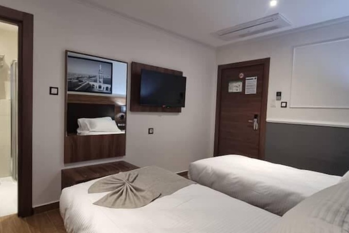Room 14 of 26