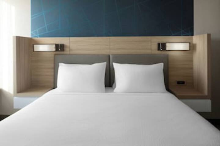 Room 28 of 63