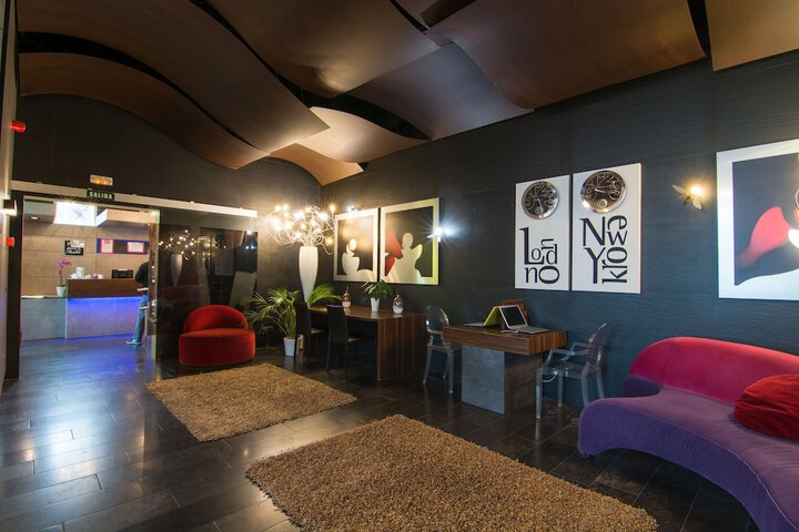 Guest Lobby