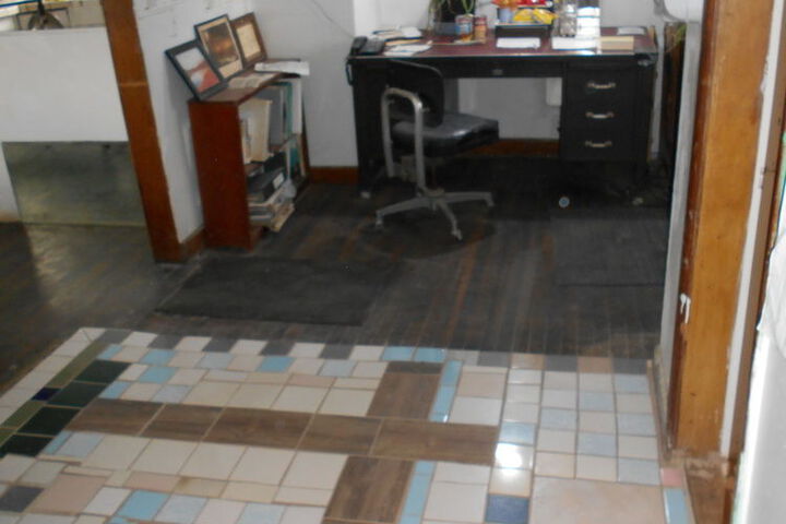 Business Center 14 of 37
