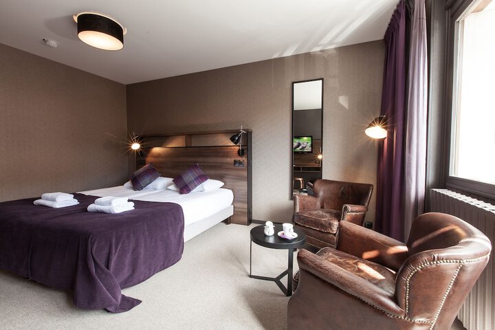 Room 46 of 191