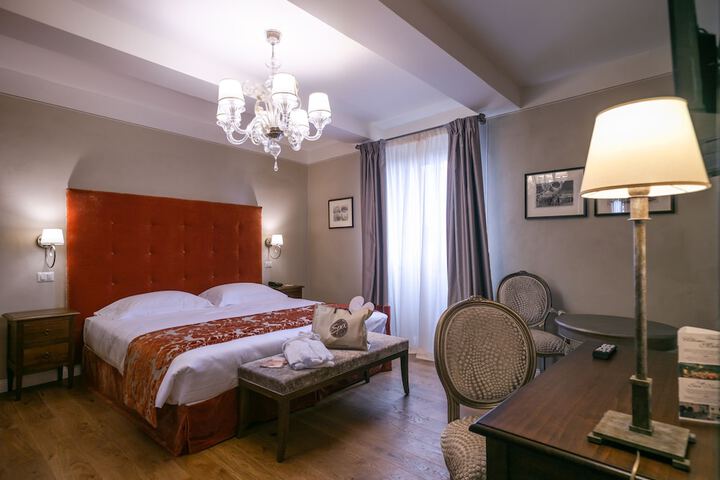 Room 25 of 110