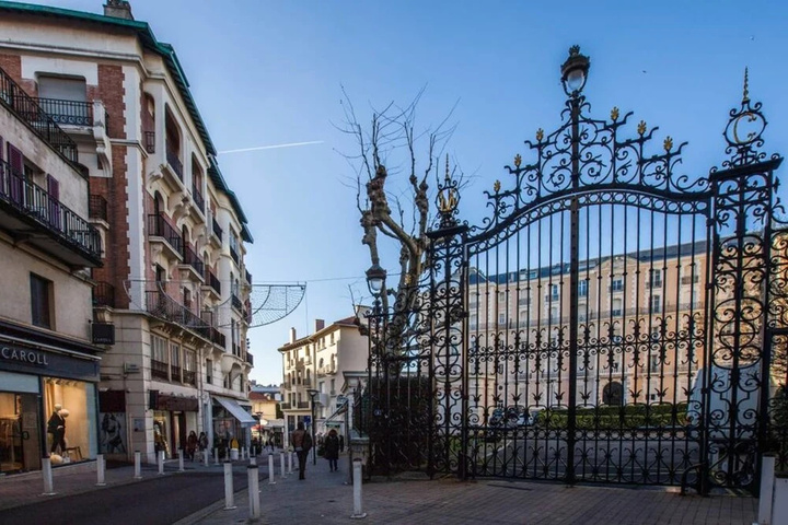 Photo of Charming Studio in the Heart of Biarritz!