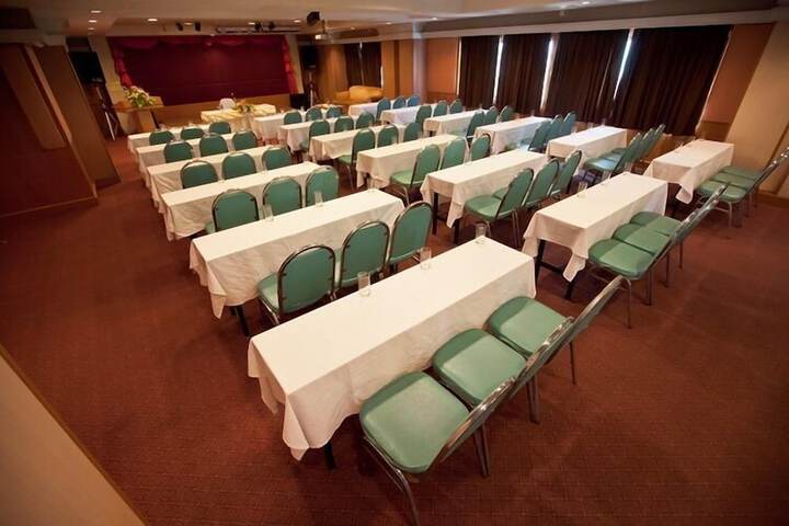 Ballroom/Hall 30 of 47