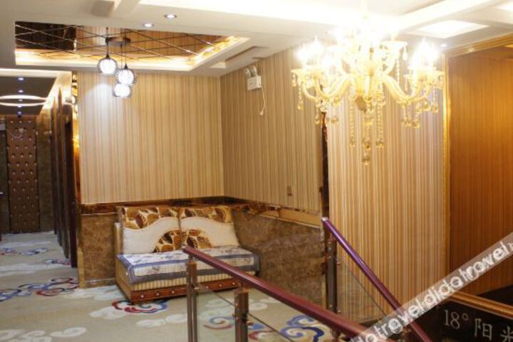 Hotel Interior 5 of 15