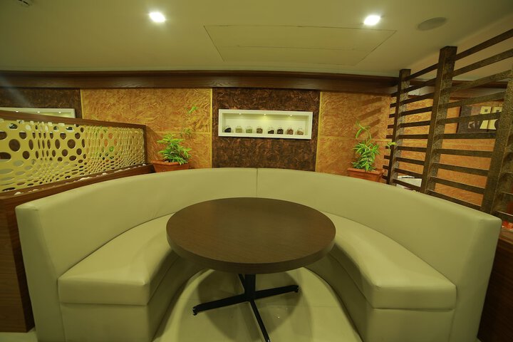 Dining 39 of 49