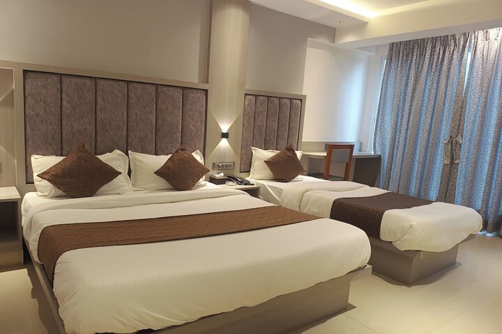 Room 30 of 65