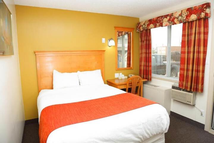 Room 10 of 21