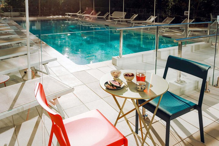 Pool 56 of 118