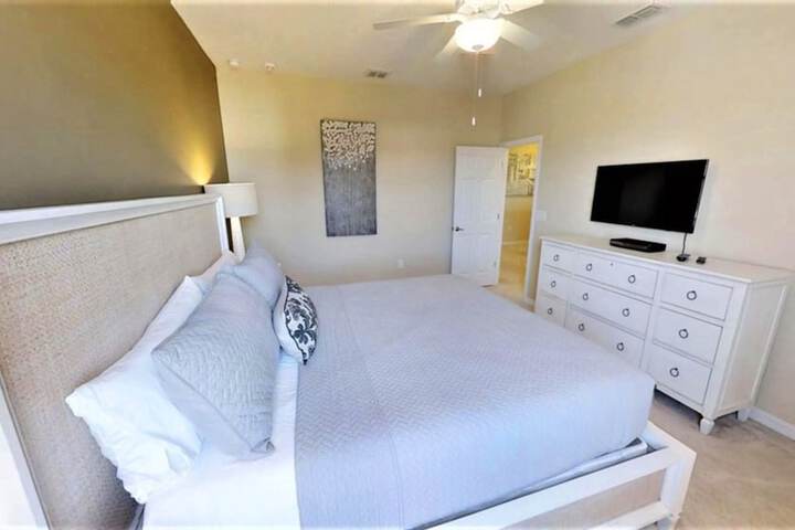 Room 25 of 64