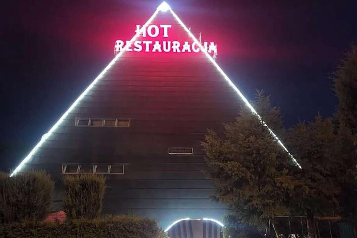 Hotel 21 of 25