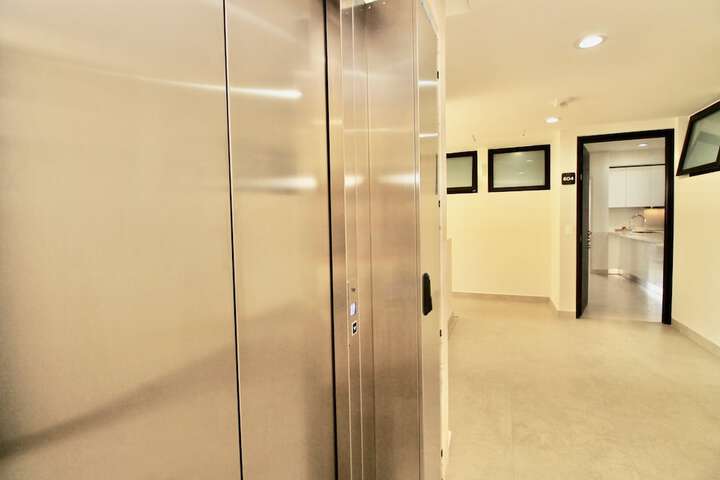 Ballroom/Hall 94 of 117
