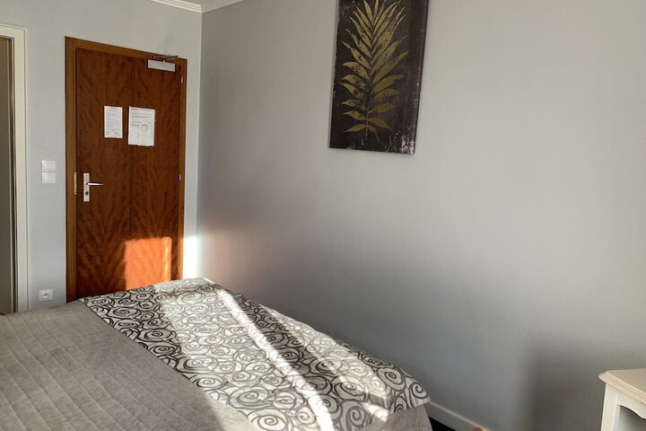 Room 12 of 31