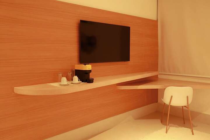 Room 13 of 53