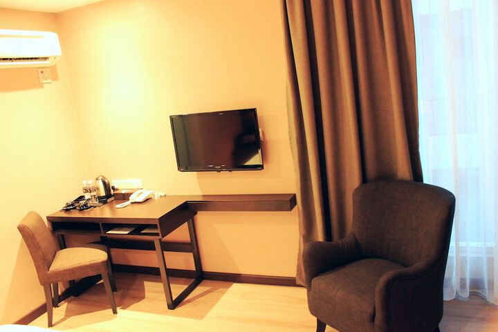 Room 21 of 33