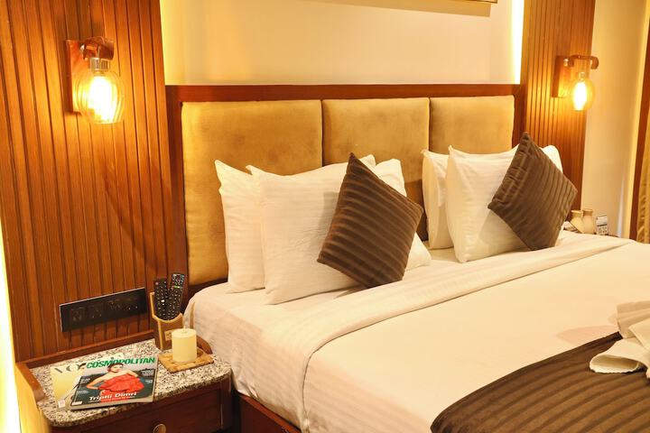 Room 93 of 196