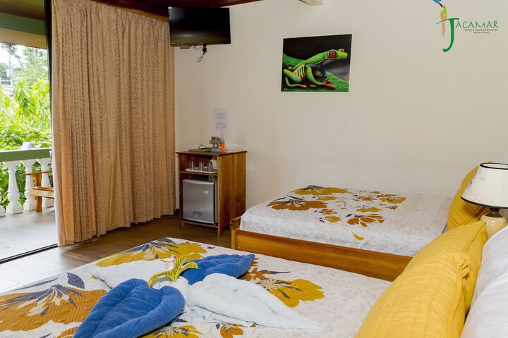 Room 65 of 141