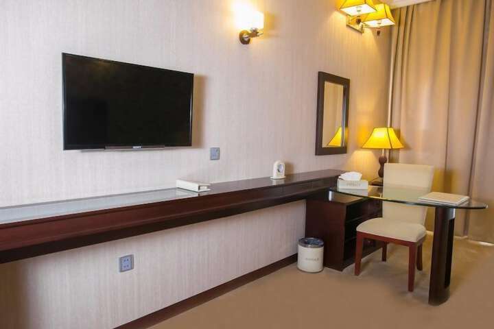 Room 34 of 67