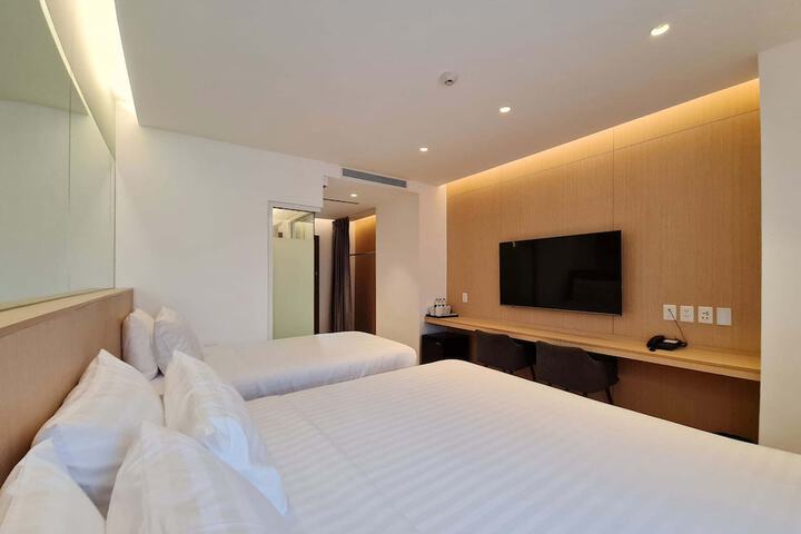 Room 11 of 41
