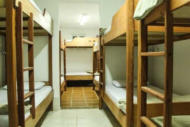 Room 28 of 50