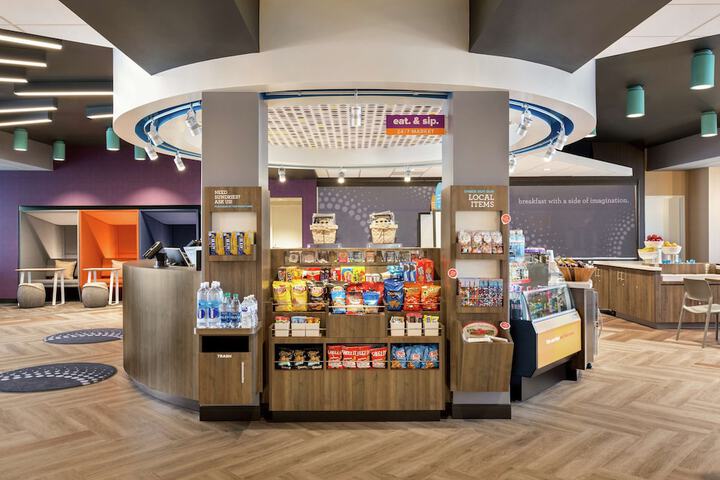 Snack bar