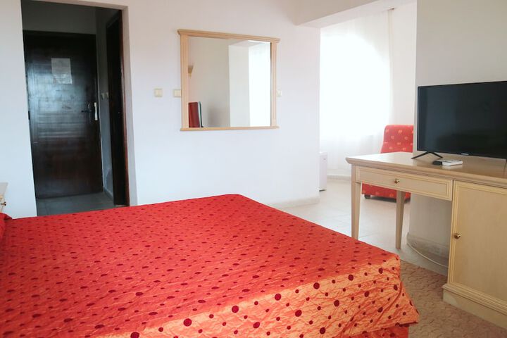 Room 7 of 52