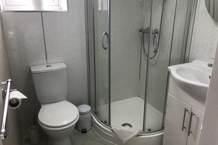 Room 16 of 30